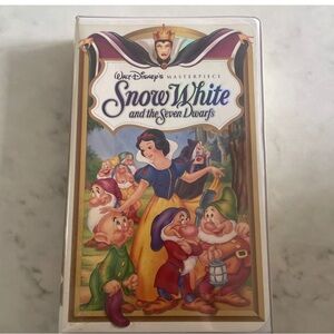 Walt Disney Masterpiece Snow White and The Seven Dwarfs VHS Movie 1524 RARE